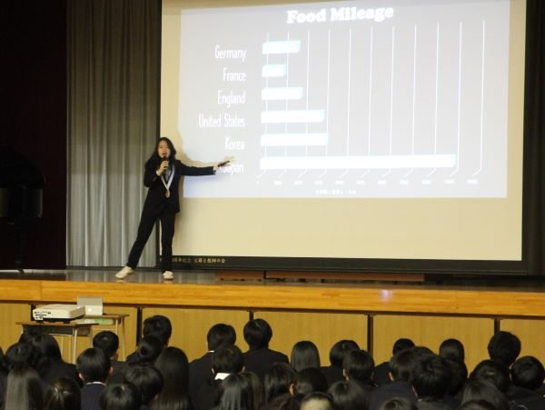 080325 修了式・表彰・離任式 (70).JPG